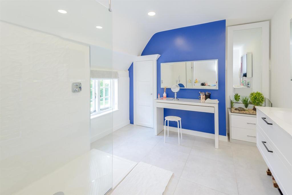 En-suite-interior36.jpg