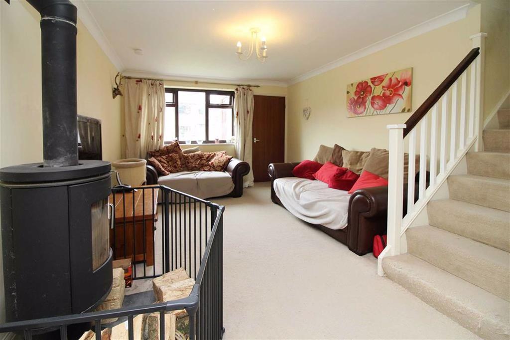 Northfield Walk, Driffield, East Yorkshire 3 bed detached house £189,950