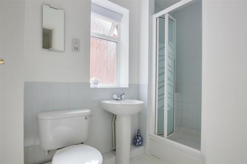 12 Cattlins Close, Cheshunt, Waltham Cross, EN7 5RD