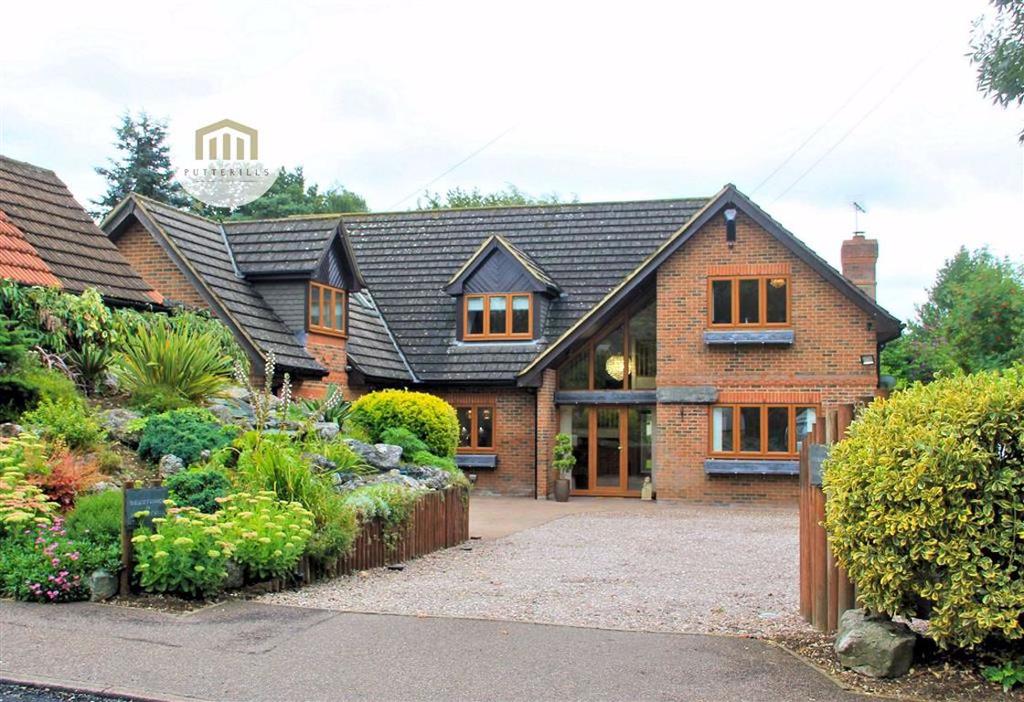 Mardley Hill, Oaklands, Welwyn AL6 0TT 6 bed detached house £1,300,000