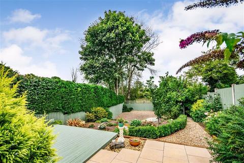 5 Addison Walk, Gobowen, Oswestry, SY11 3LG