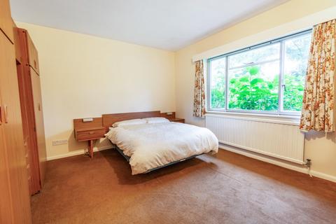 Elvetham Pine Grove, Windlesham, GU20 6AW