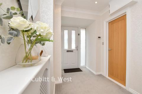4 bedroom detached house for sale, Greenacres, Lower Kingswood, Tadworth, Surrey