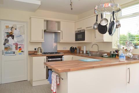37 Harrow Avenue, Oldham, OL8 4HY