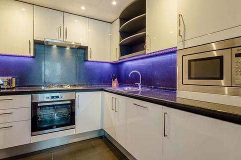 2 bedroom apartment to rent, 39 Westferry Circus, London E14