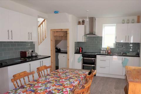 123 Blaenau Road, Llandybie, Ammanford, SA18 3AJ