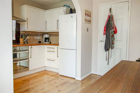 3 bedroom semi-detached house to rent - Morden Close, Bracknell, RG12