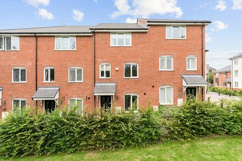 21 Firecracker Drive, Locks Heath, Southampton, SO31 6BW
