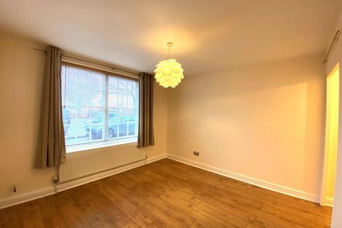 1 bedroom flat to rent, 42-44 East Street, Andover, SP10