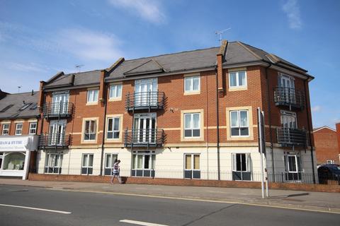 2 bedroom apartment for sale - Denham Road, Egham