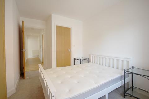 2 bedroom apartment for sale - Denham Road, Egham