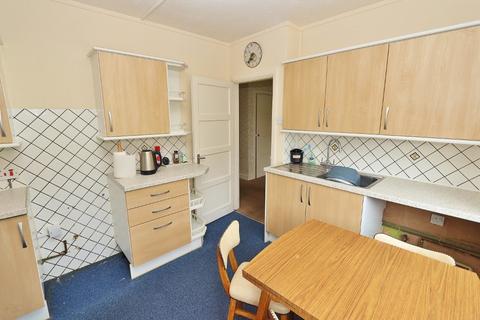 99 Chelmsford Avenue, Romford, RM5 3UX