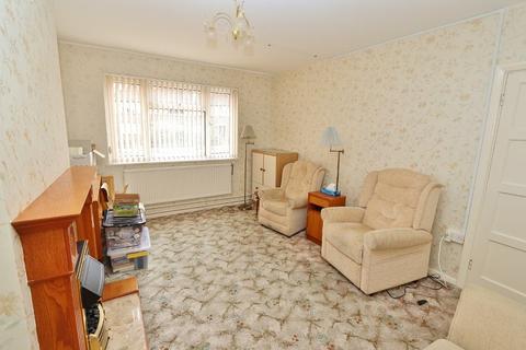 99 Chelmsford Avenue, Romford, RM5 3UX