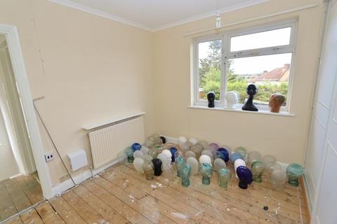 179 Clockhouse Lane, Romford, RM5 2TL