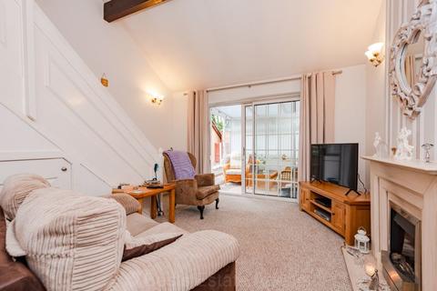 17 Abbotts Close, Runcorn, WA7 4UZ