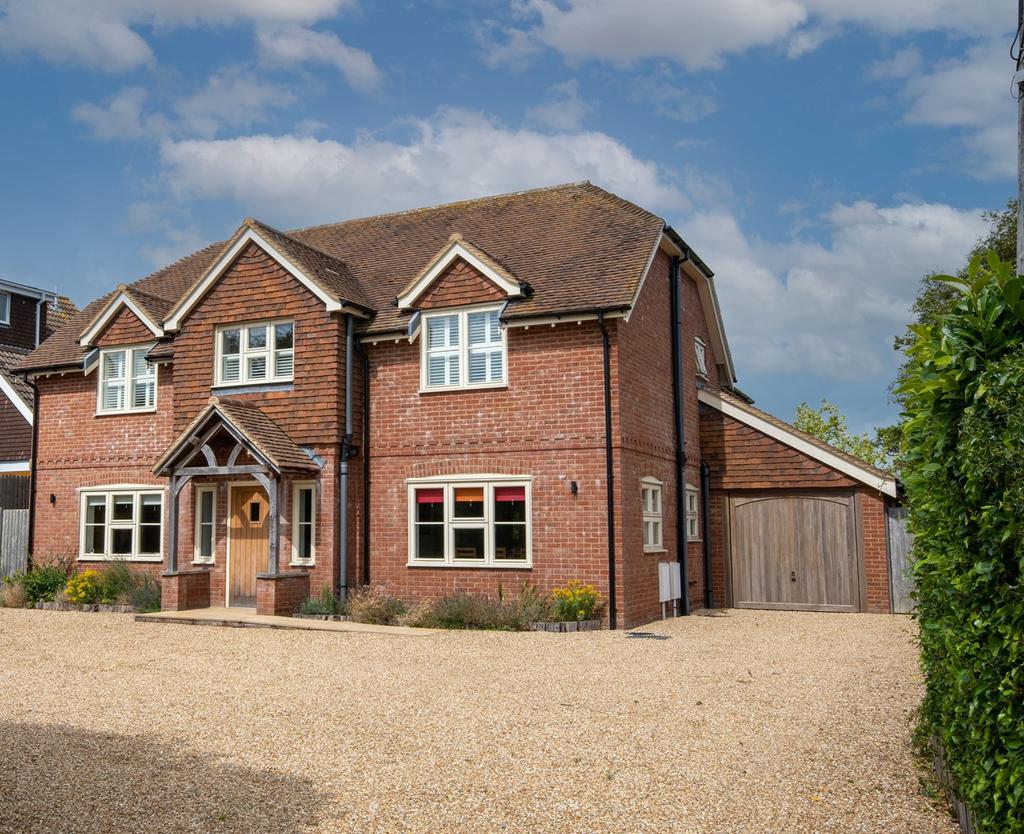 Manchester Road, Sway, Lymington, SO41 4 bed detached house £1,250,000