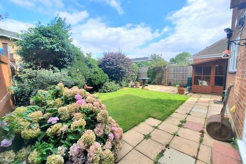 11 Hazelmere Close, Feltham, TW14 9PX