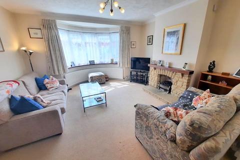 11 Hazelmere Close, Feltham, TW14 9PX