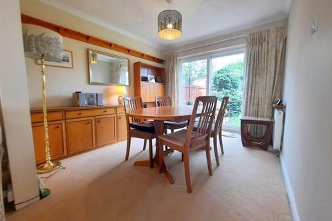 11 Hazelmere Close, Feltham, TW14 9PX