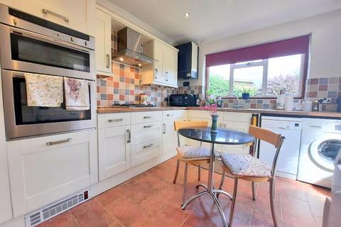 11 Hazelmere Close, Feltham, TW14 9PX