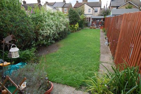 13 Copland Road, Stanford-le-hope, SS17 0DE