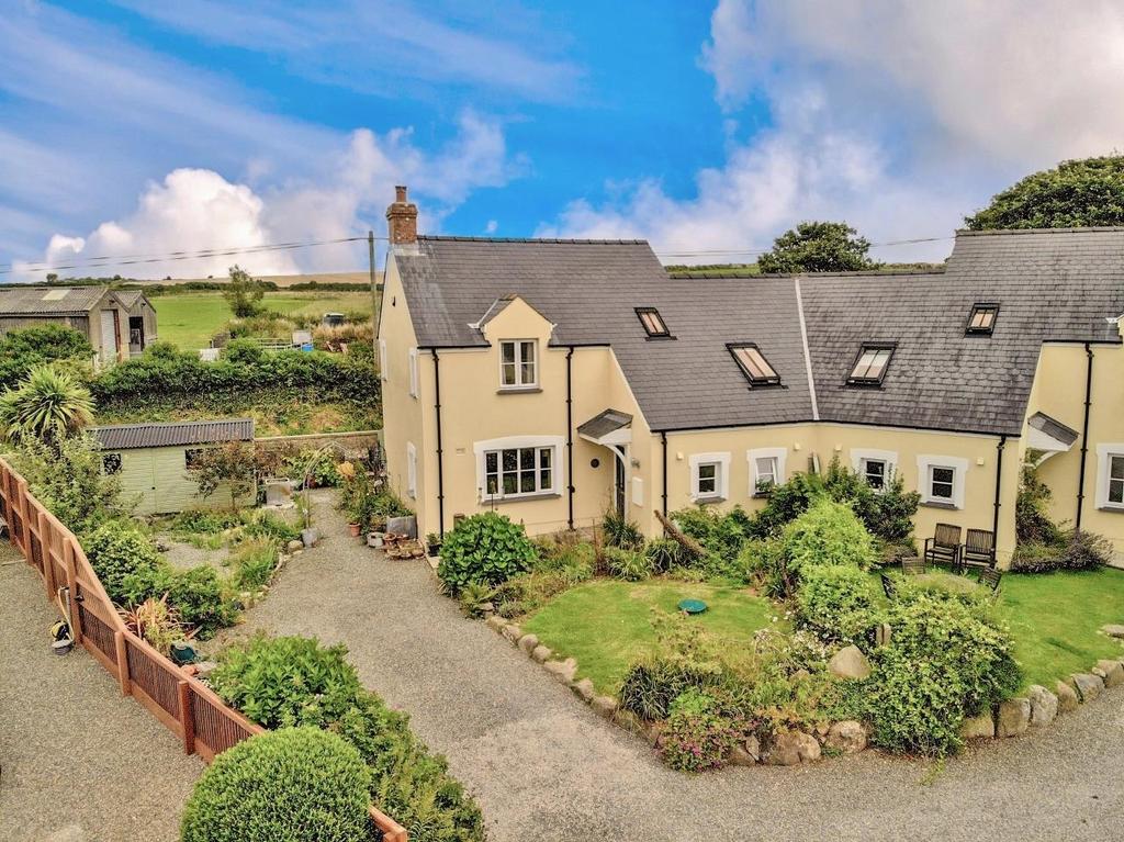 Front of property.jpg