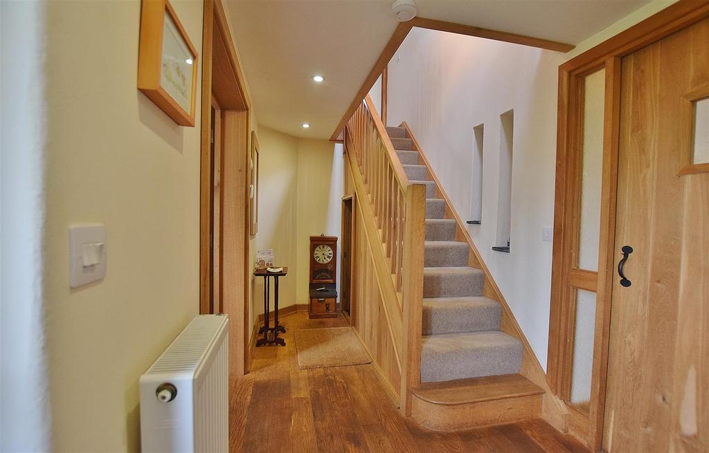 Entrance Hall.JPG
