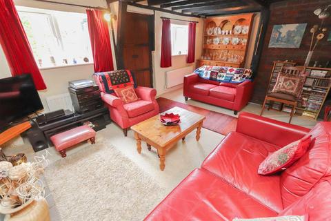 Sandhouse Cottage Watling Street, Heath And Reach, Leighton Buzzard, LU7 9RA