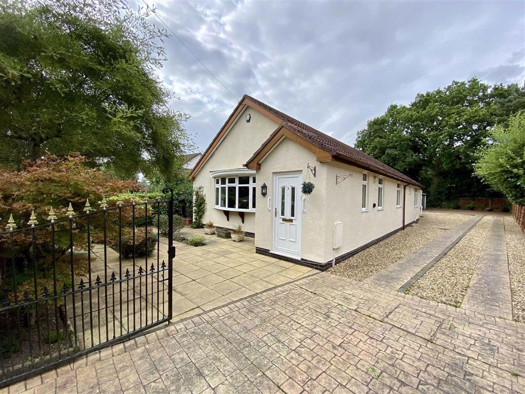 Spath Lane, Handforth 3 bed bungalow £449,950