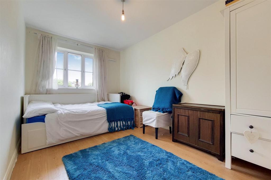 8 Main Bedroom-1.jpg