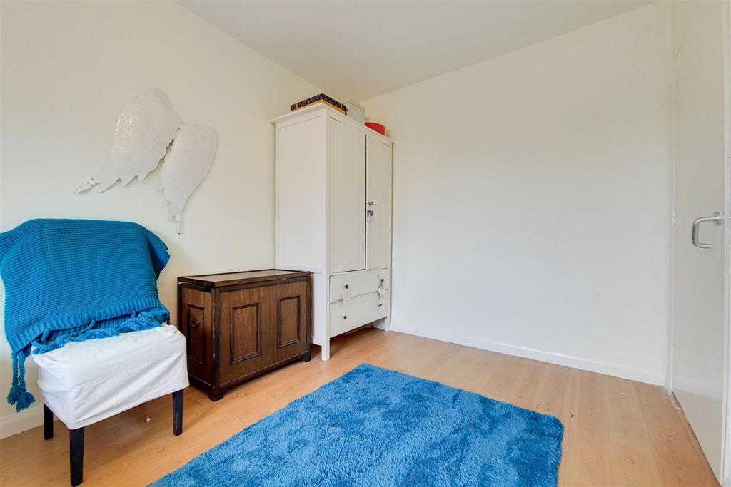 8 Main Bedroom-0.jpg