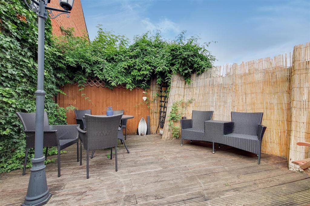 5 Garden-1.jpg