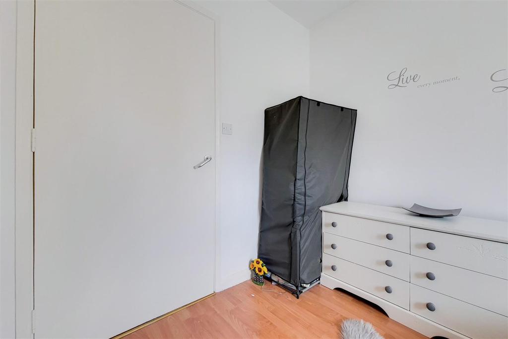 7 Bedroom 3-0.jpg