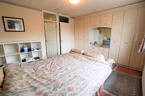 57 Langham Close, Bolton, BL1 7RA