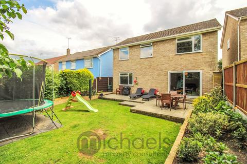 17 Heathfields, Eight Ash Green, Colchester, CO6 3QP