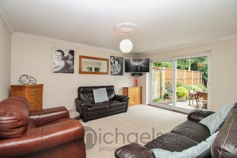 17 Heathfields, Eight Ash Green, Colchester, CO6 3QP
