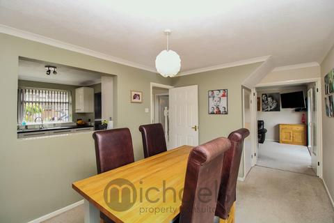 17 Heathfields, Eight Ash Green, Colchester, CO6 3QP