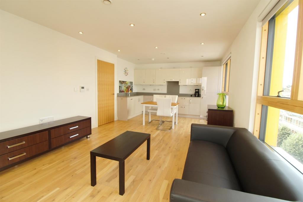 Apartment in Reading - View 2