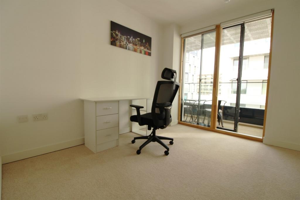Apartment in Reading - More