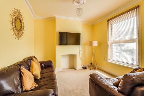 23 Gordon Road, Rochester, ME2 3HG