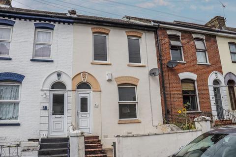 23 Gordon Road, Rochester, ME2 3HG