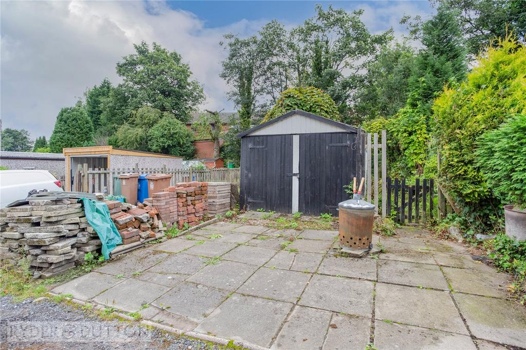 Garage/Further Garde