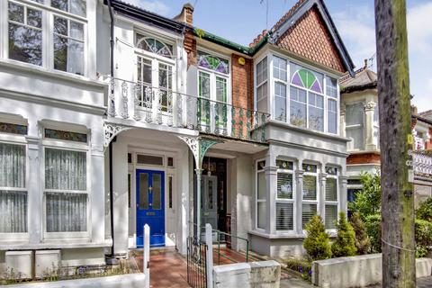4 bedroom terraced house for sale, Warrior Square North, Southend-on-sea, SS1
