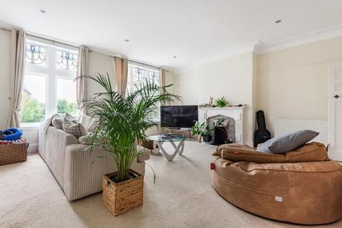 73 Back Devonshire Lane, Leeds, LS8 1DX