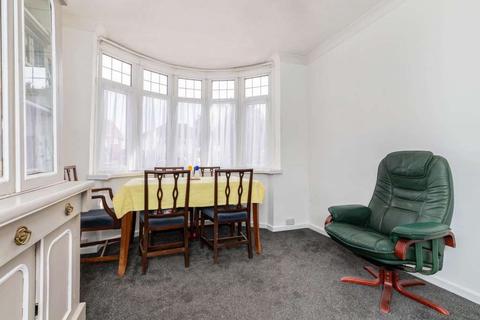 29 Lyn Avenue, Lichfield, WS13 7DA