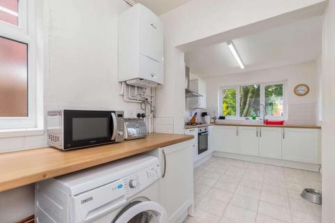 29 Lyn Avenue, Lichfield, WS13 7DA
