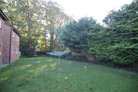 18 Woolwich Close, Bursledon, Southampton, SO31 8GE