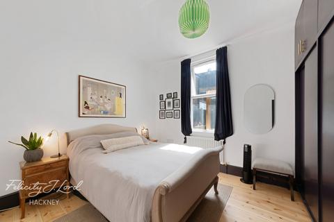 182a Millfields Road, London, E5 0AR