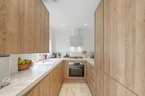 182a Millfields Road, London, E5 0AR