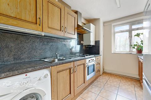 Flat 5, Carew House Godfrey Road, Woolwich, London, SE18 5HB